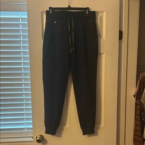 Figs Women’s Charcoal Jogger Pants with Drawstring